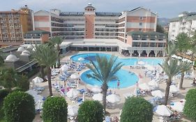 Insula Resort & Spa